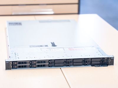 Dell Poweredge R640 Server | 28 CPU Cores, 64GB RAM, 10G Networking, 10x SSD Bays, iDRAC Enterprise