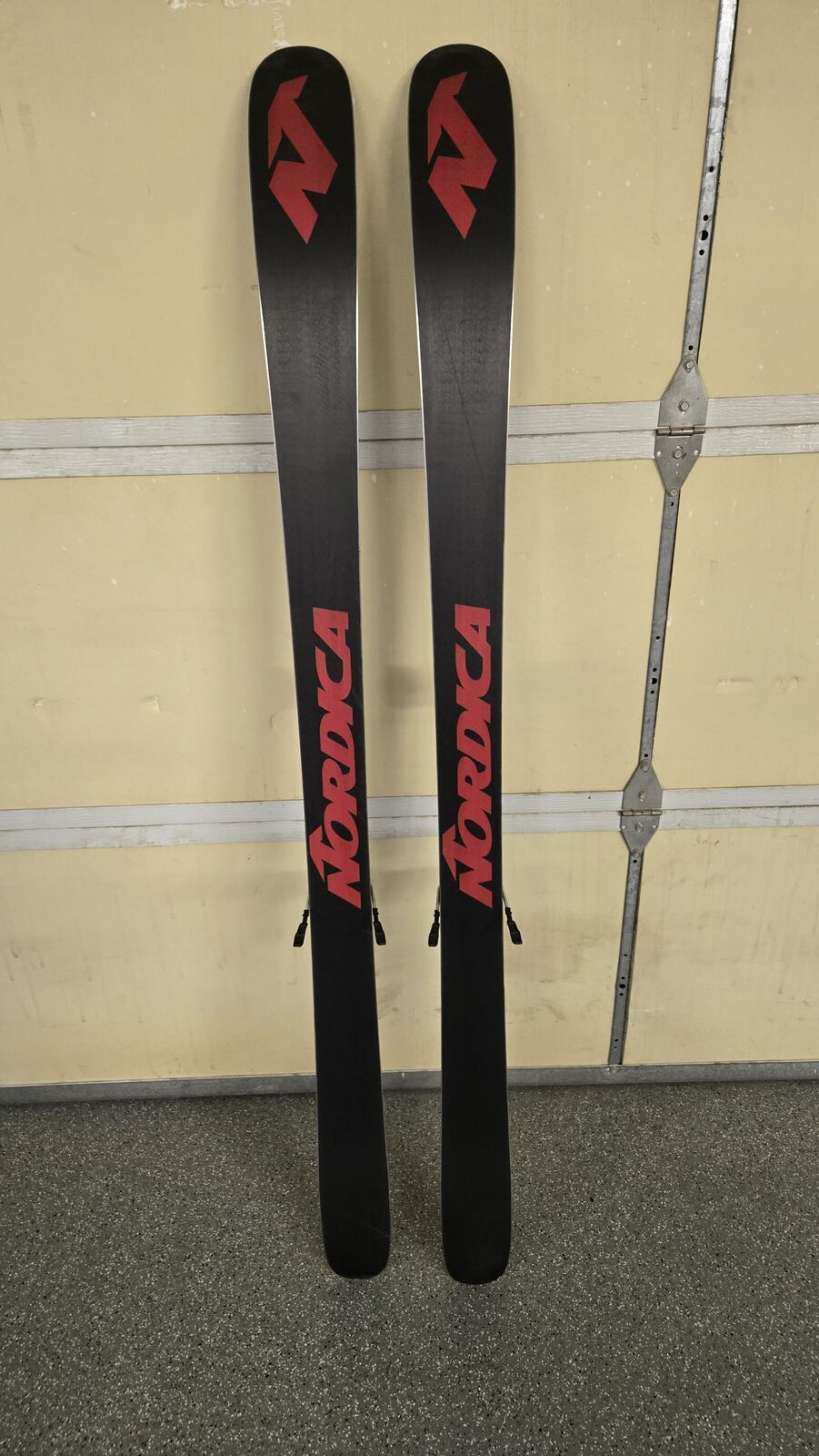 Nordica Enforcer 88 Skis