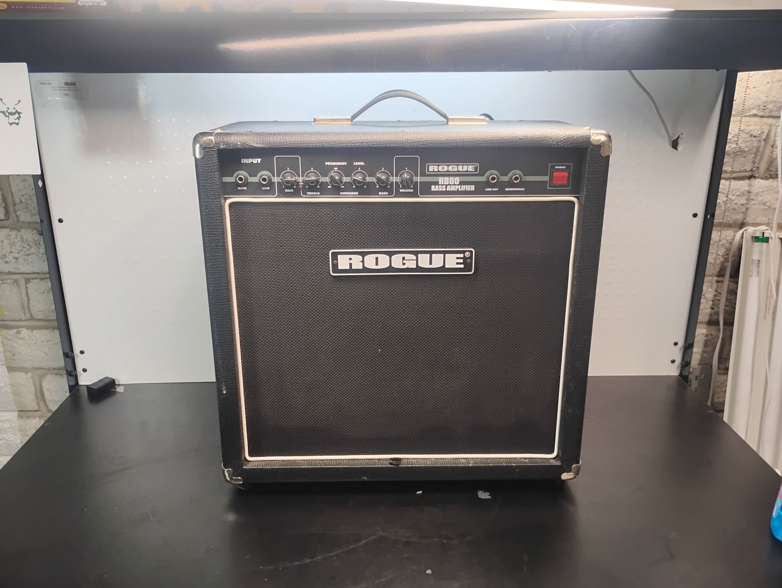 Rogue RB60 60-watt Solid-State Bass Combo Amplifier