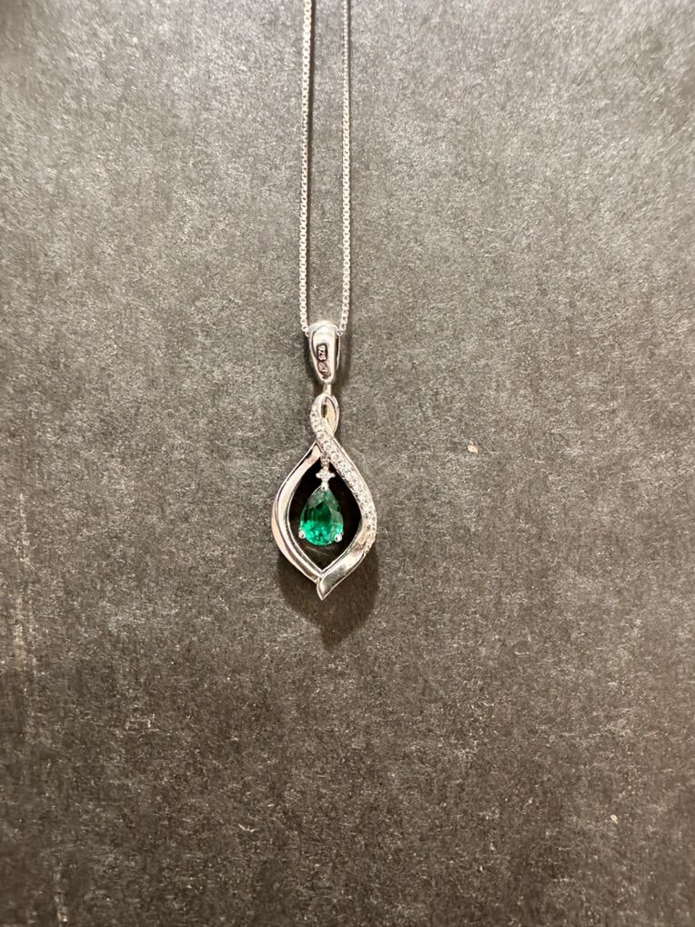 Emerald And Sapphire Necklace