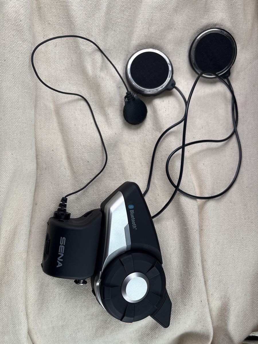 Sena 20s evo Bluetooth Headset & Intercom for Motorcycle Helmets - Black/Silver, Used