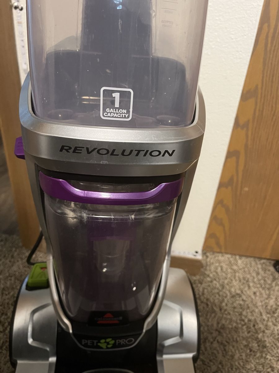 Revolution carpet shampooer