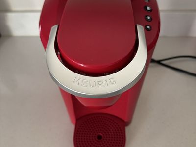 Keurig K-Classic Single Serve Coffee Maker Red
