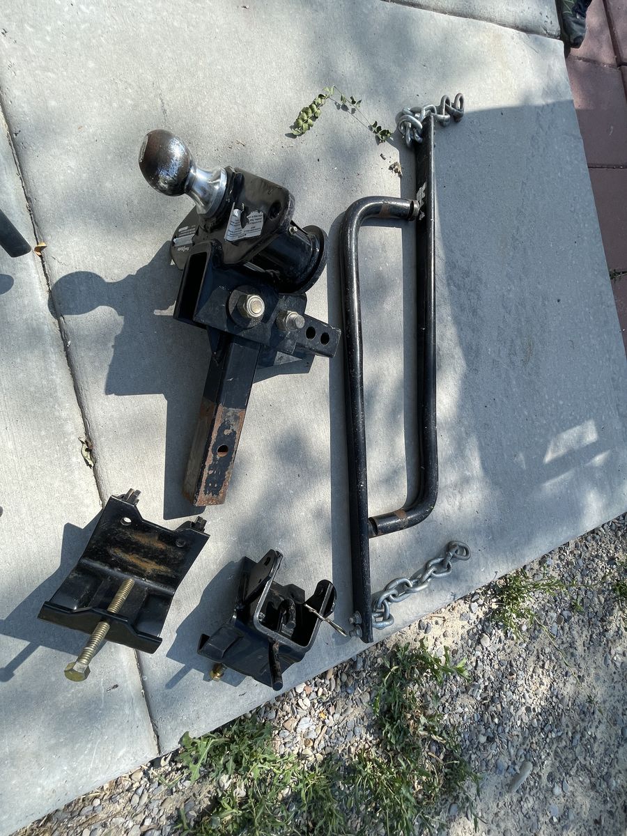 Trailer Hitch and stabilizer