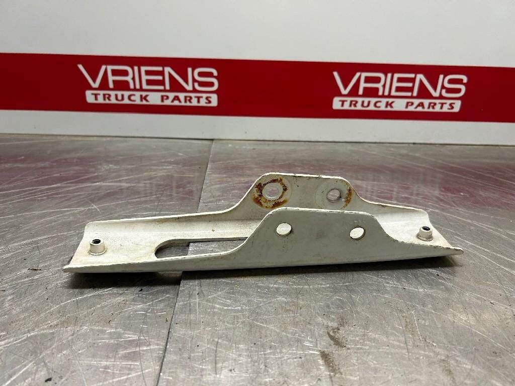 Peterbilt 389 Bracket