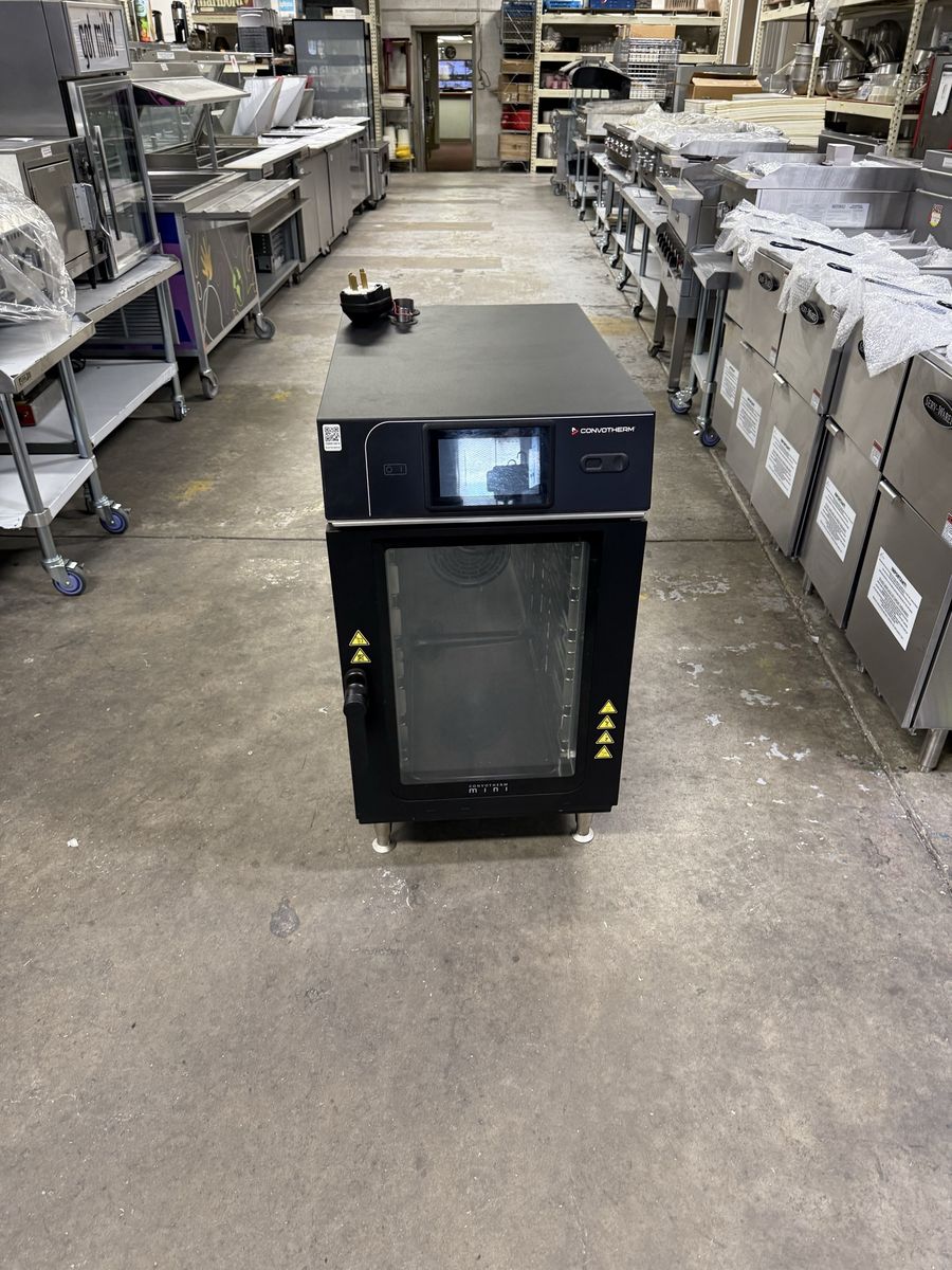 Electric Convo Therm Combi   Combi steamed oven 208-240 volts 3 phase in excellent working condition