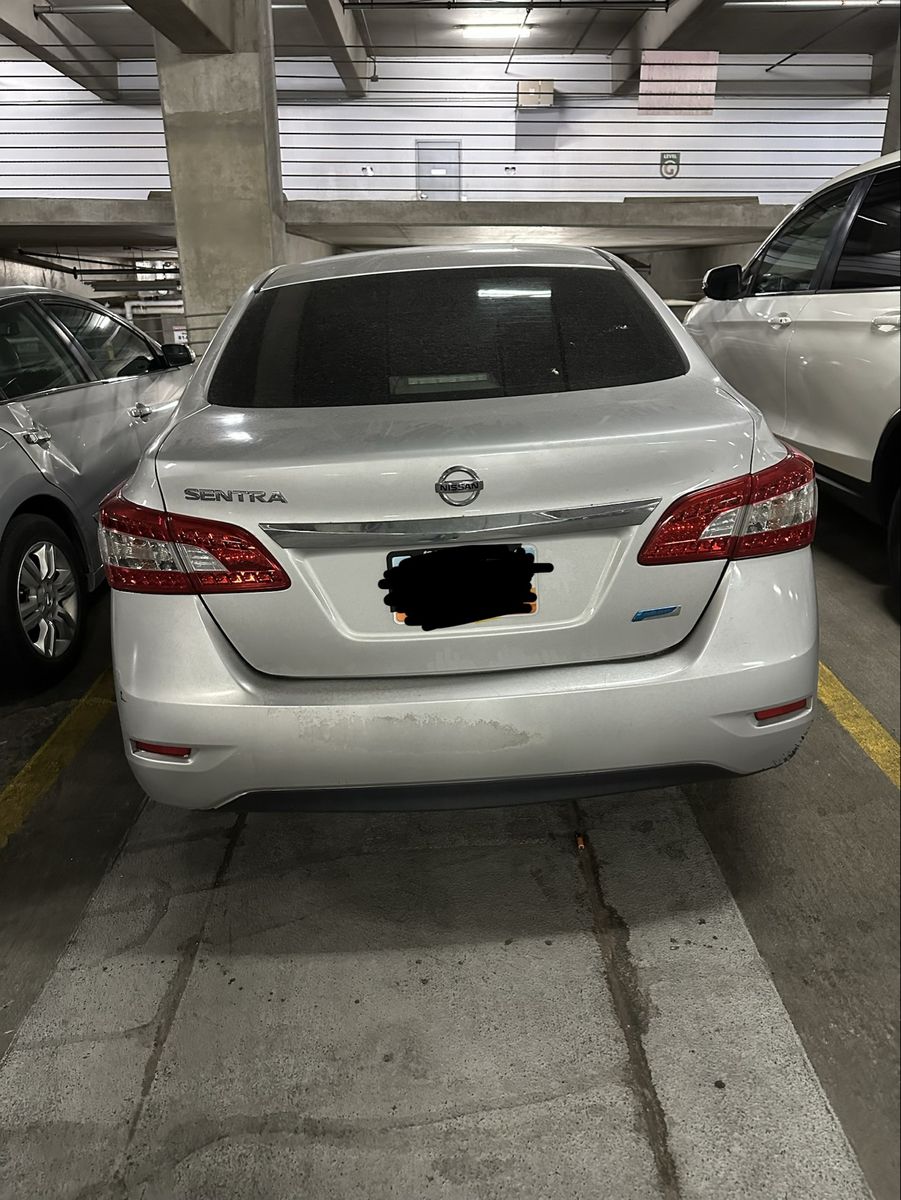 Nissan Sentra S 2014
