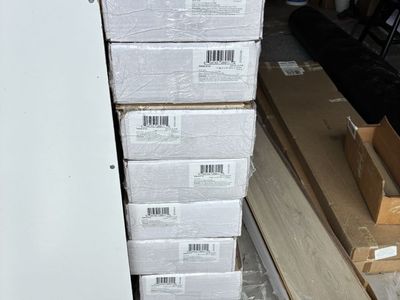 10 Boxes NEW Mohawk RevWood Sand Dune Laminate Flooring 10mm. 22.09 sq ft/box