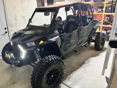 2019 RZR XP4 High Lifter