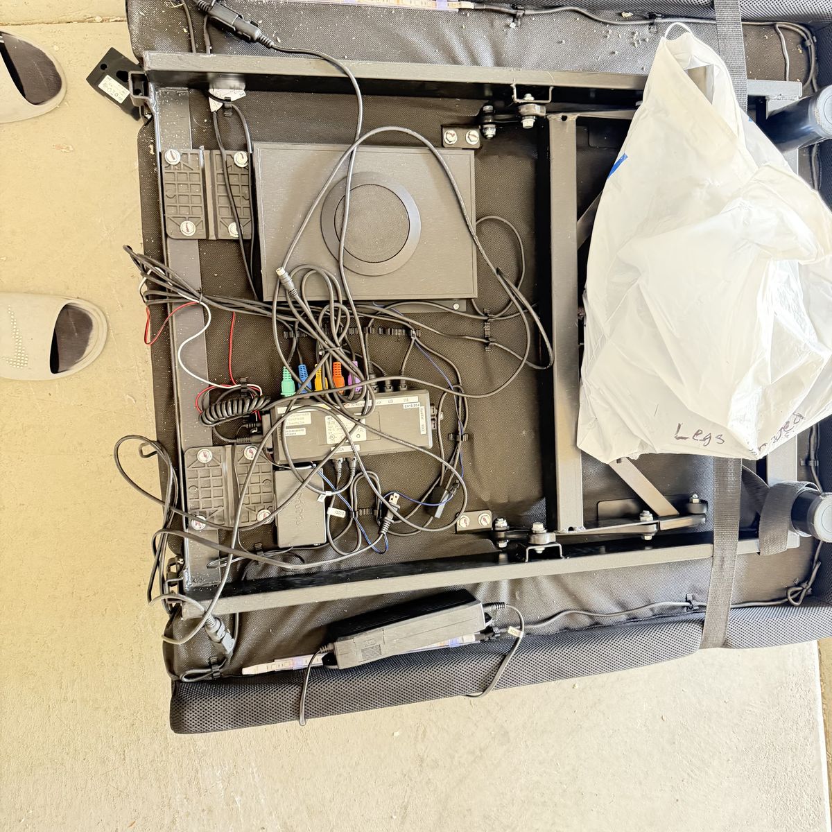 Main image 4