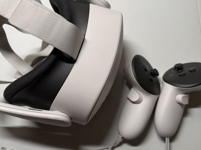 Meta Quest 3S 128 GB virtual reality headset