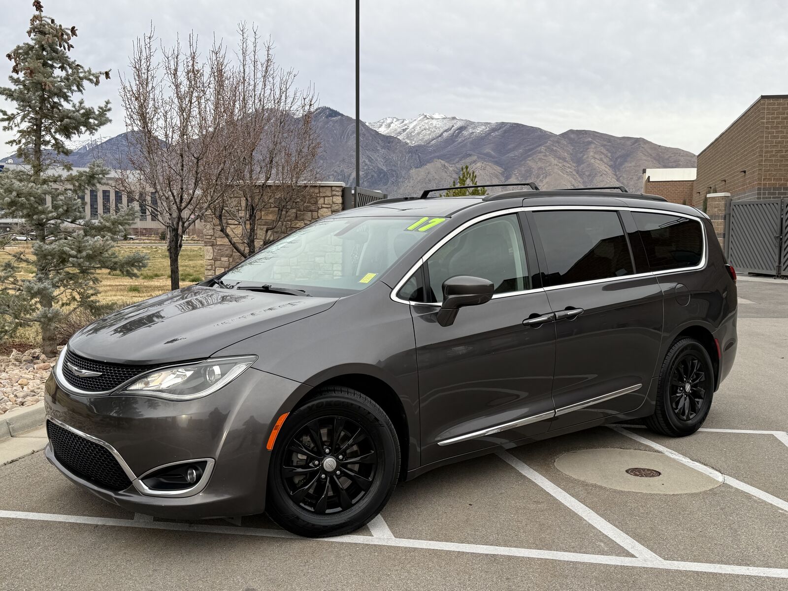 2017 Chrysler Pacifica Touring-L