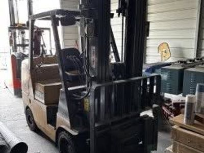 Caterpillar 9100Lbs Capacity Propane Forklift 3400hrs