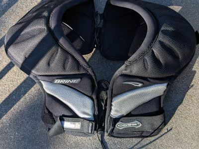 Brine Lacrosse Shoulder Pads Black/Silver Core Protection LG