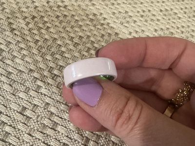 Ceramic Oura ring 4 Petal Size 8