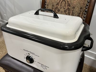 Hamilton Beach 18 Quart Roaster Oven - Extra-Large Capacity, Table Top, White