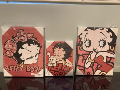 Betty Boop Canvas Prints