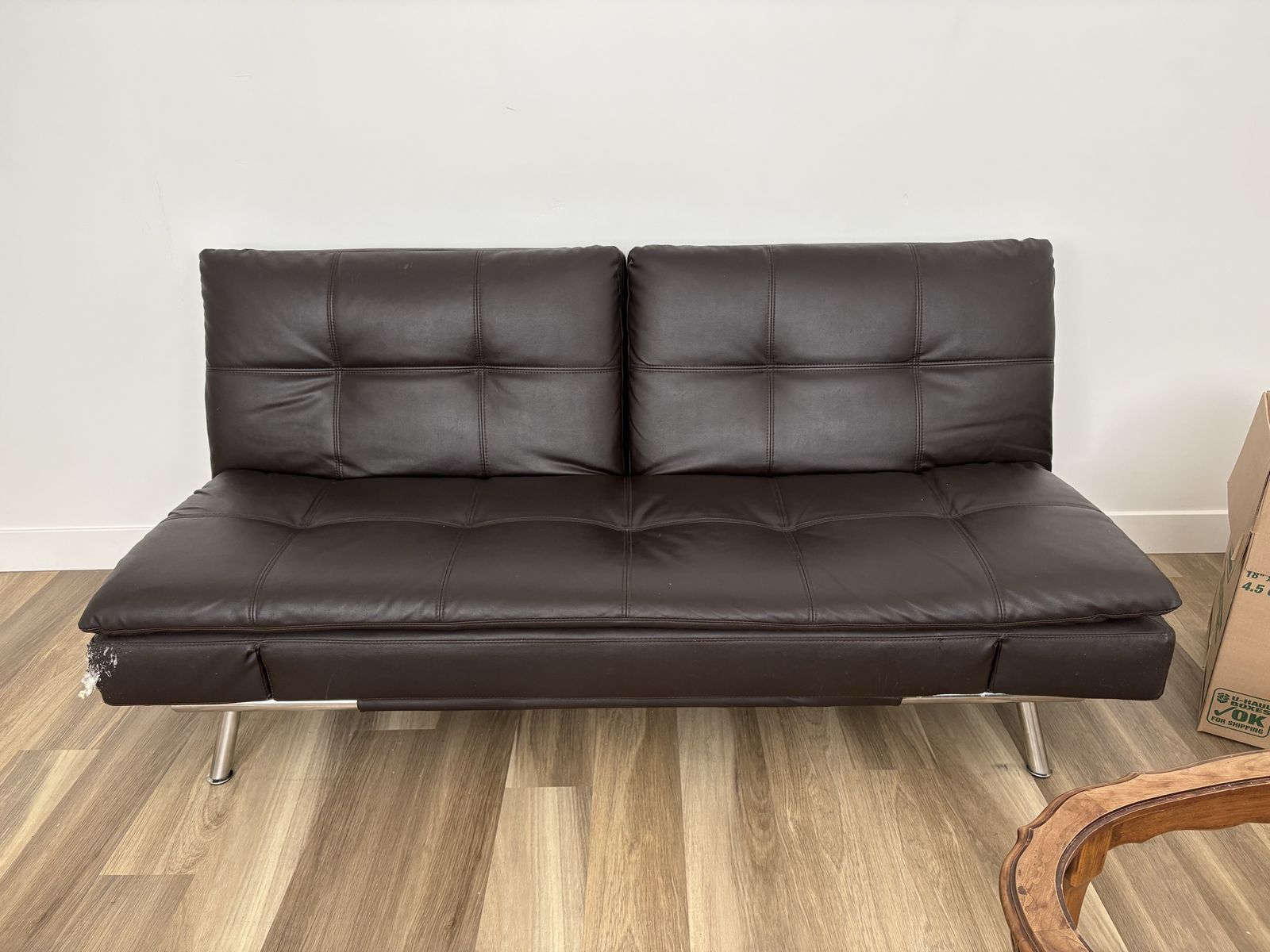 *FREE* Leather Euro-Lounger Couch