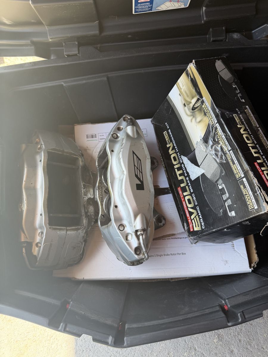 Front Brembo Cadillac CTS-V calipers rotors and pads