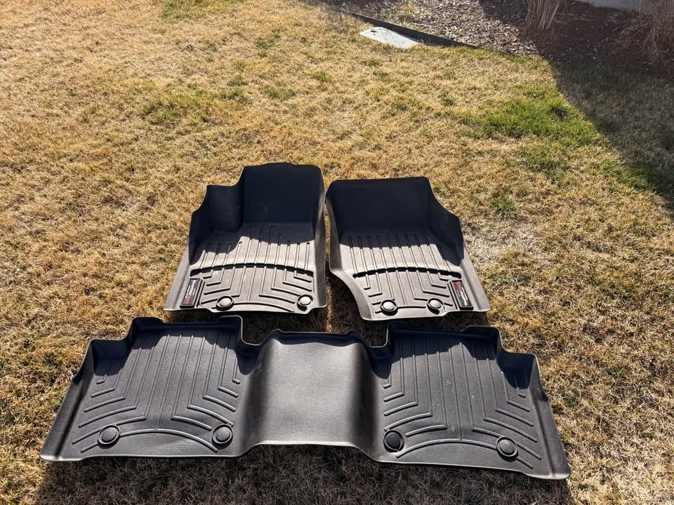 Weather tech mats - 2022 - 2024Jeep Grand Cherokee