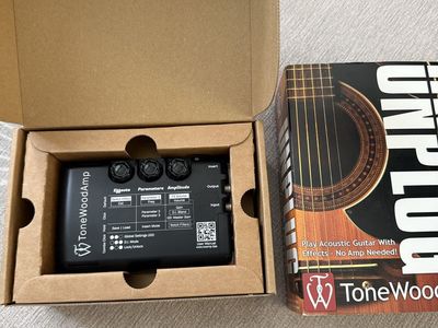 ToneWoodAmp Acoustic Guitar Multi-Effects Processor with Built-in Amp
