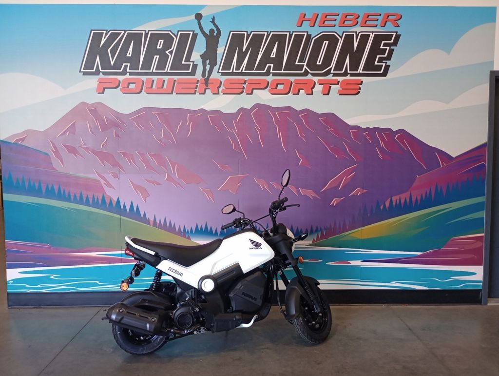 2025 Honda® Navi Arctic Silver Metallic