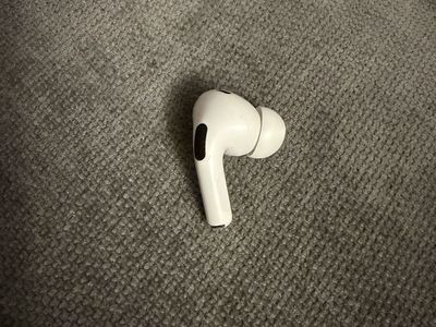 Right AirPod Pro (2nd Generation)