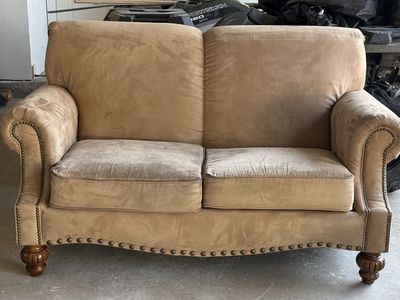 Free Love Seat