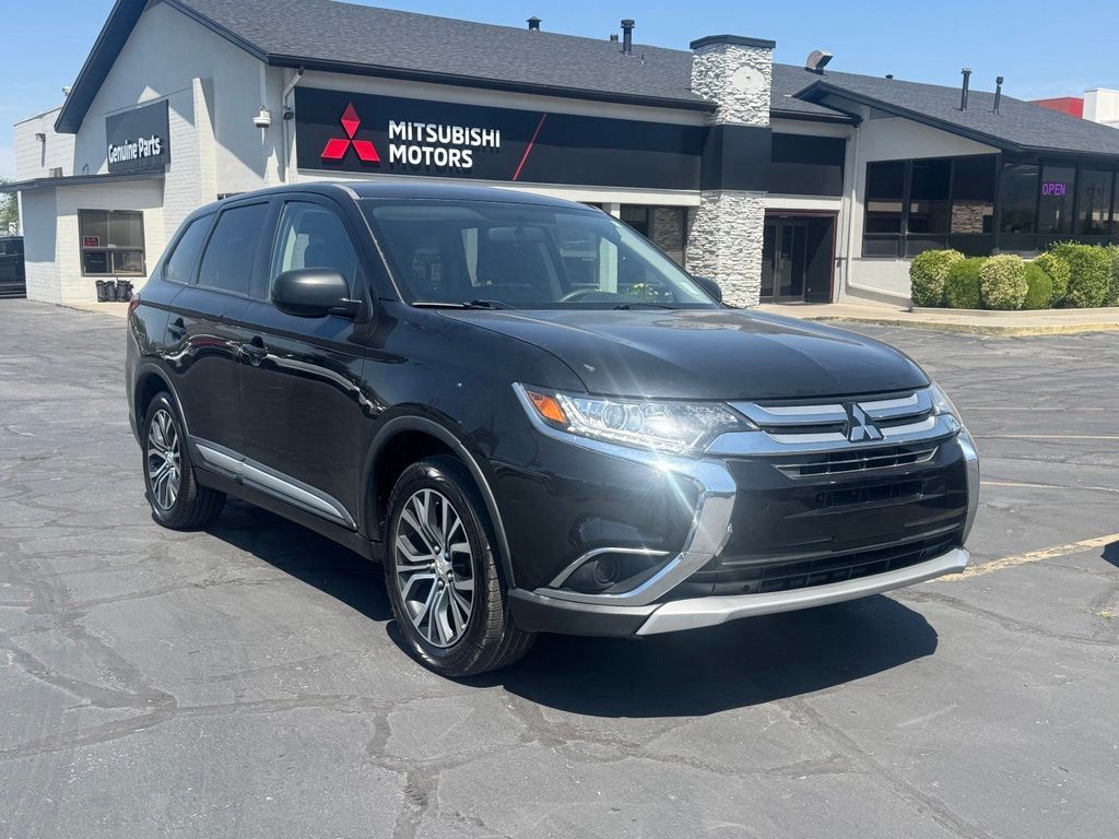 2018 Mitsubishi Outlander ES
