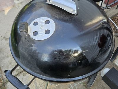 Weber® Master-Touch Charcoal Grill, 22-Inch, Black