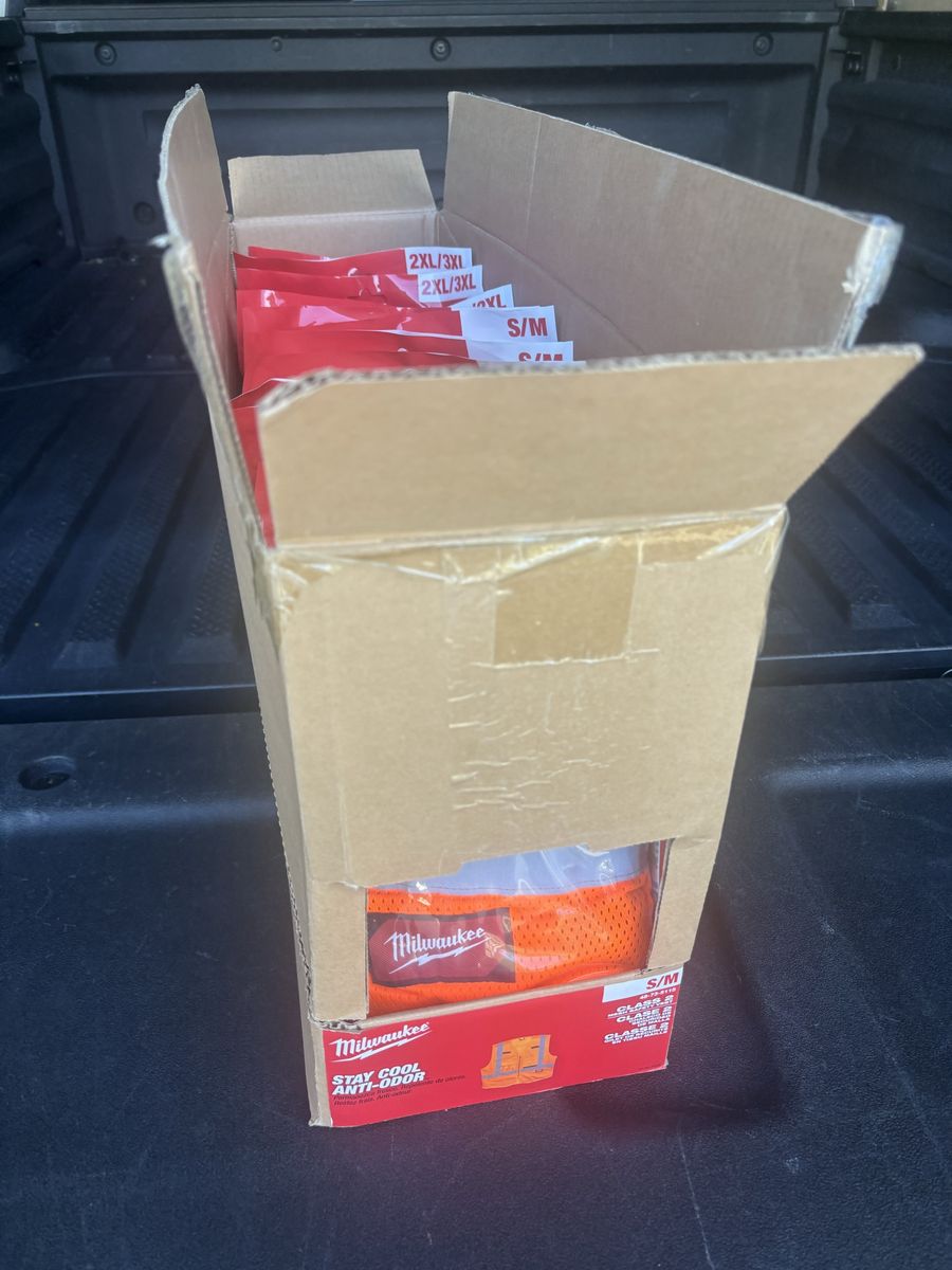Milwaukee Stay Cool - Class 2 Safety Vests Lot