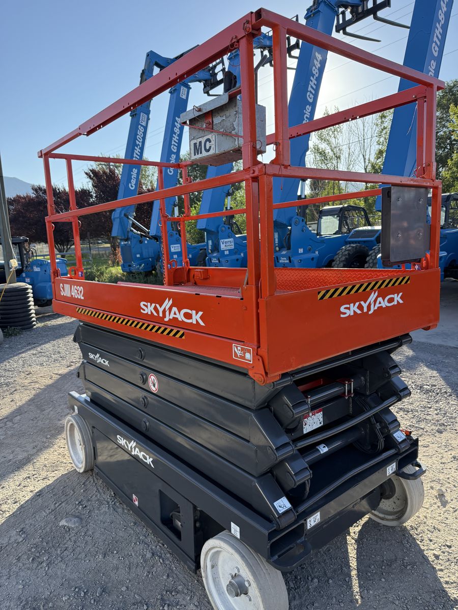 2016 Skyjack SJ 4632 Scissor Lift | 207 Hours | 2-Yr Warranty