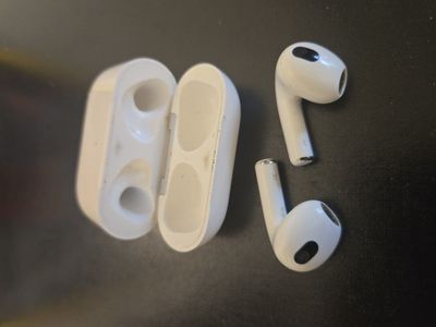 Apple AirPods Wireless Earbuds with MagSafe Charging Case - White
