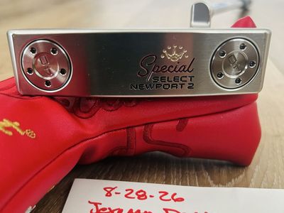 Titleist Scotty Cameron Special Select Newport 2 Putter – 33" – MINT w/ Headcover