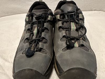 Keen youth size 3 gray/green trim, waterproof, hiking shoes