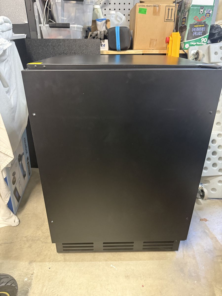 Euhomy 24 in. Single Zone 180-Cans Beverage Refrigerator