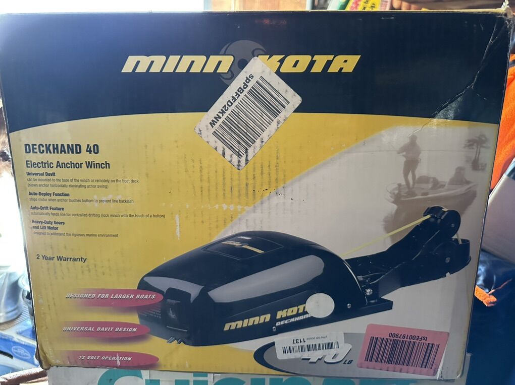 New Still In Box Minn Kota DeckHand Anchor Winch