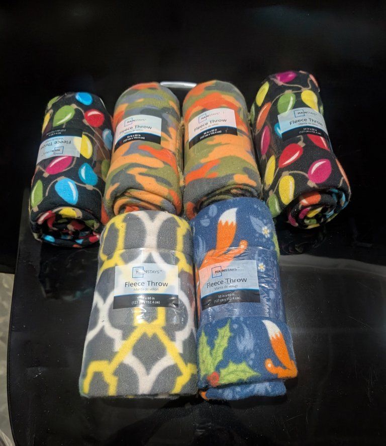 Mainstays Fleece Throw Blankets Bulk Lot of 6 50 in x 60 in