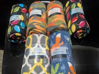 Mainstays Fleece Throw Blankets Bulk Lot of 6 50 in x 60 in