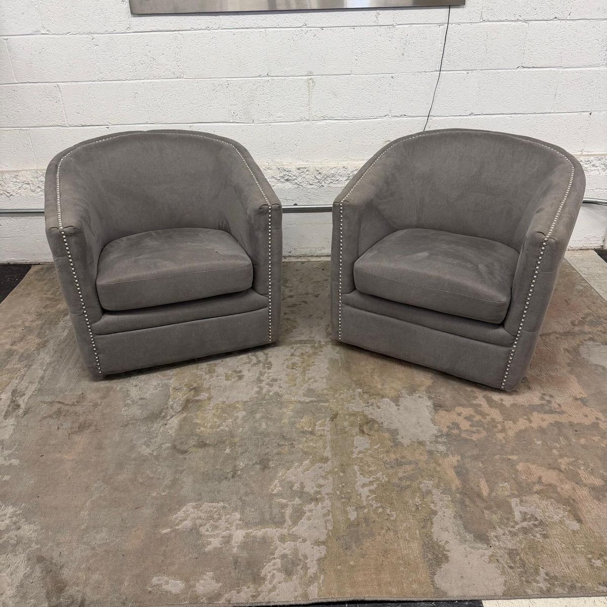 COSTCO LAZARUS SWIVEL CHAIR!!