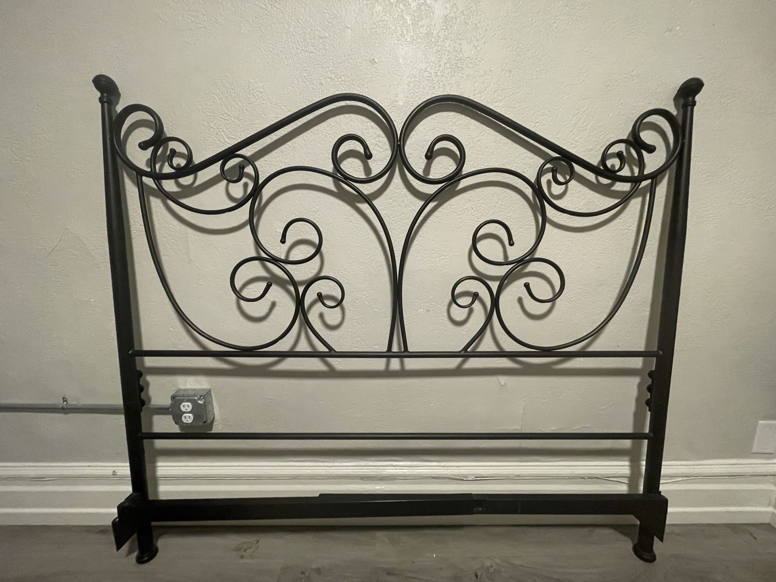 Metal Queen size bed frame
