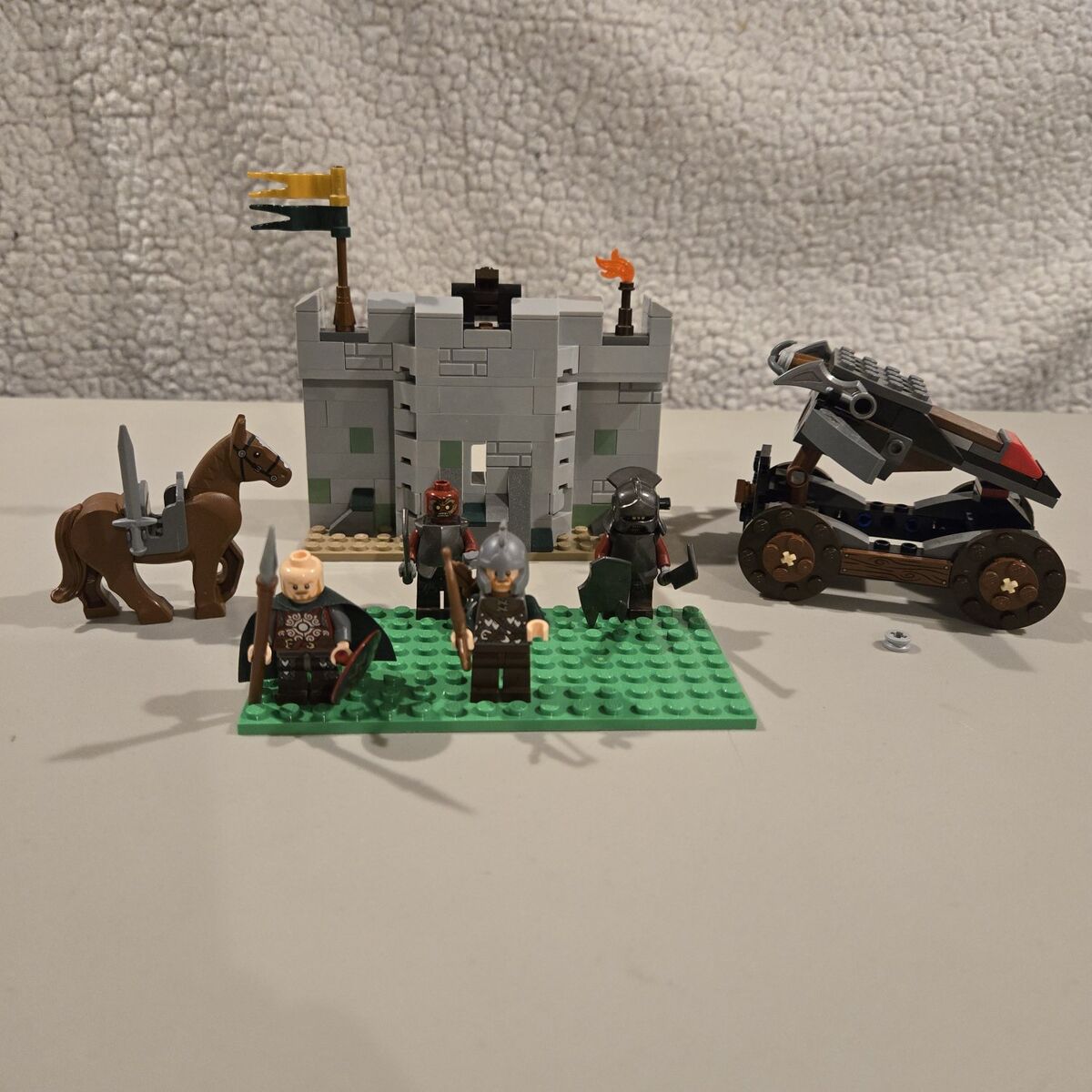 Lego Hobbit and Lord of the Rings Uruk-hai Army