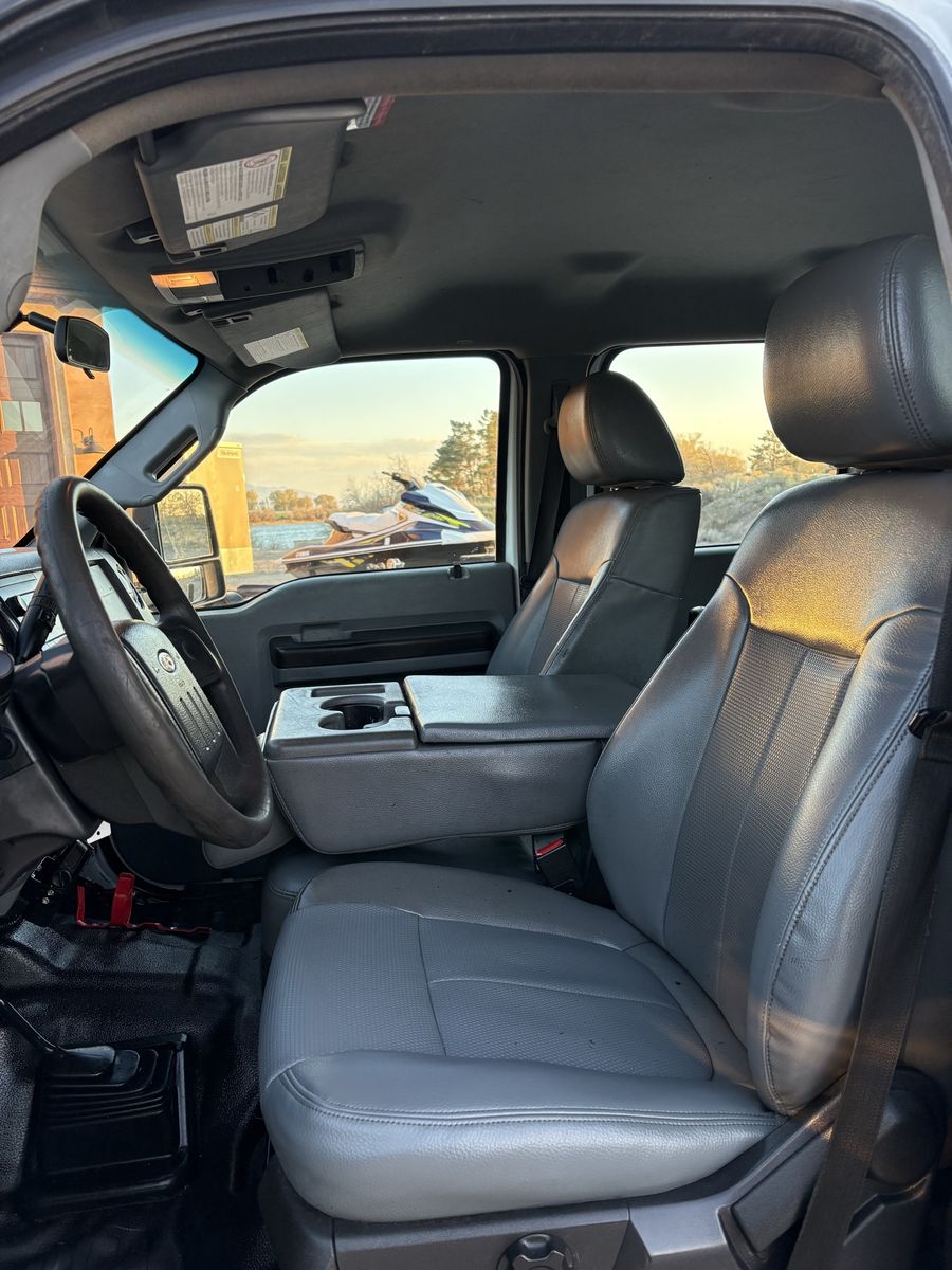 2015 Ford F-550 Crew Cab Chipper Dump Truck