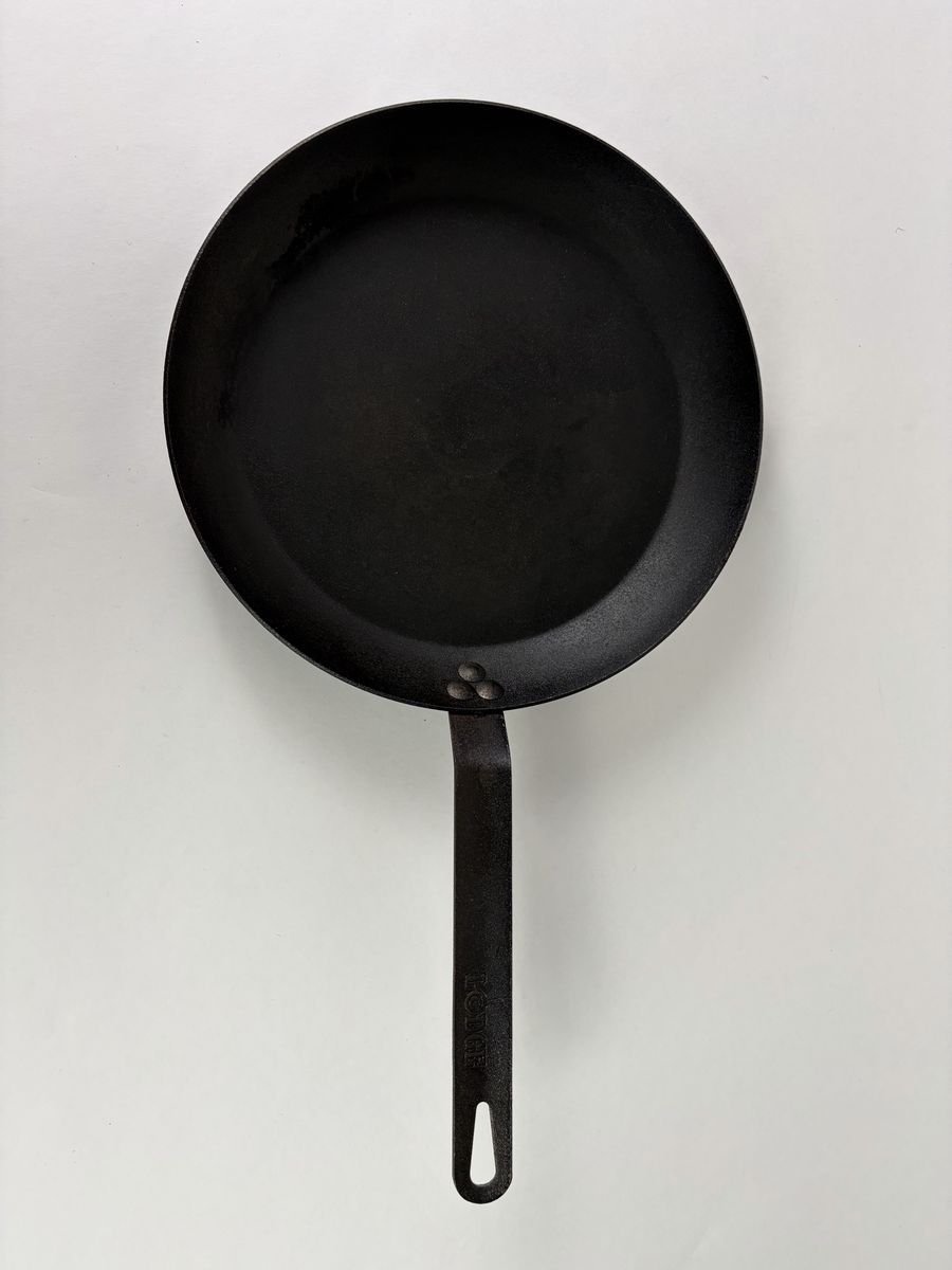 Lodge 12” Carbon Steel Skillet – Pre-Seasoned