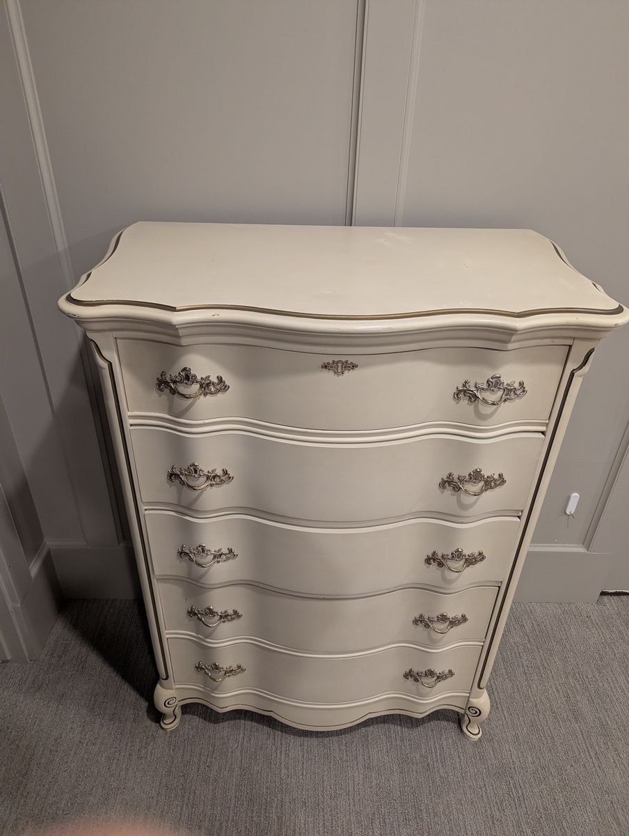 Main image 3