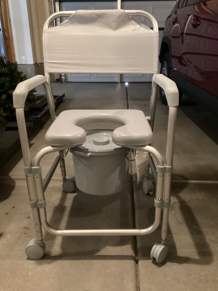 Shower chair/Commode