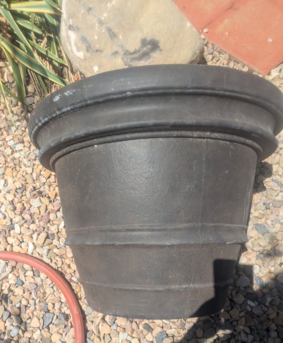 Large pot