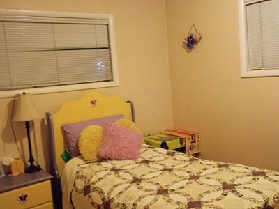 2 Rooms for Rent