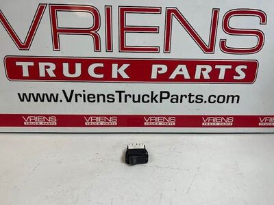 Paccar Dashboard Switch