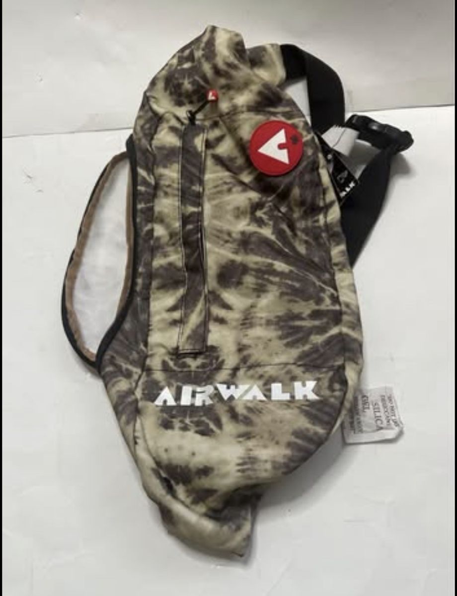 New with tags Air walk backpac
